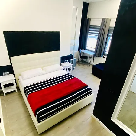 Hotel Tech *