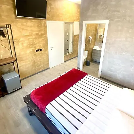 Tech Hotel